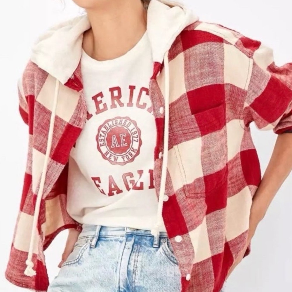 American Eagle Red Cream Buffalo Plaid Hooded Flannel Shirt Distressed Womens S
